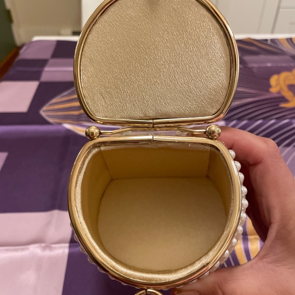 Queenia Faux Pearl Bag - Picture 4 of 7